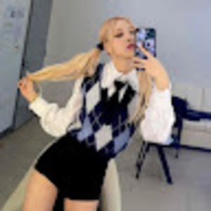 Meet your Posher, Iris